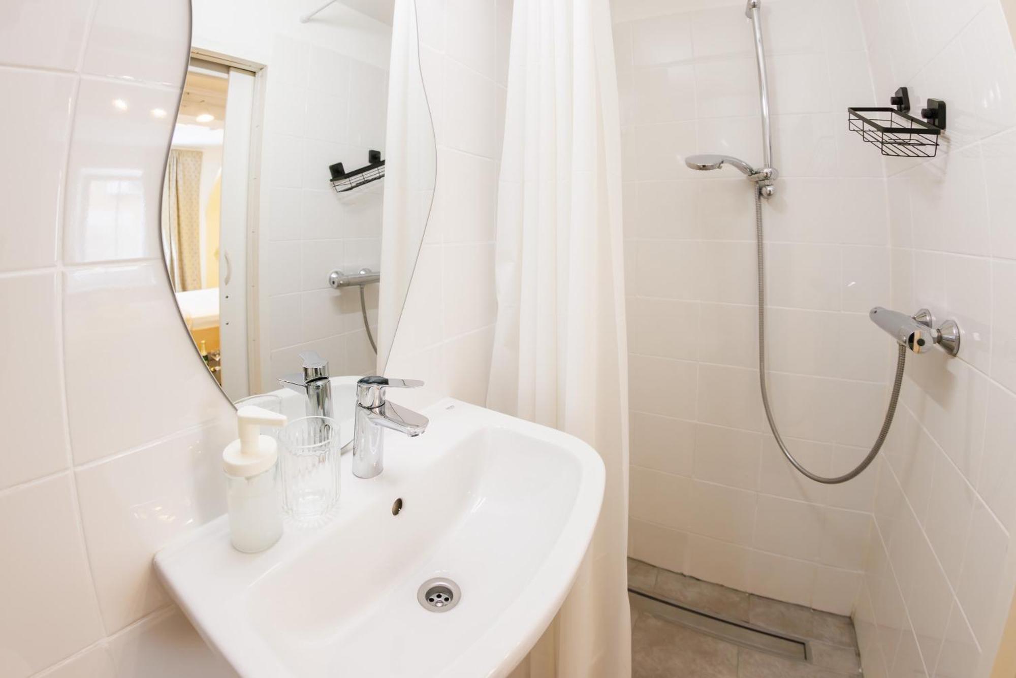 Plutus Apartments And Rooms With Free Parking Koper Ngoại thất bức ảnh